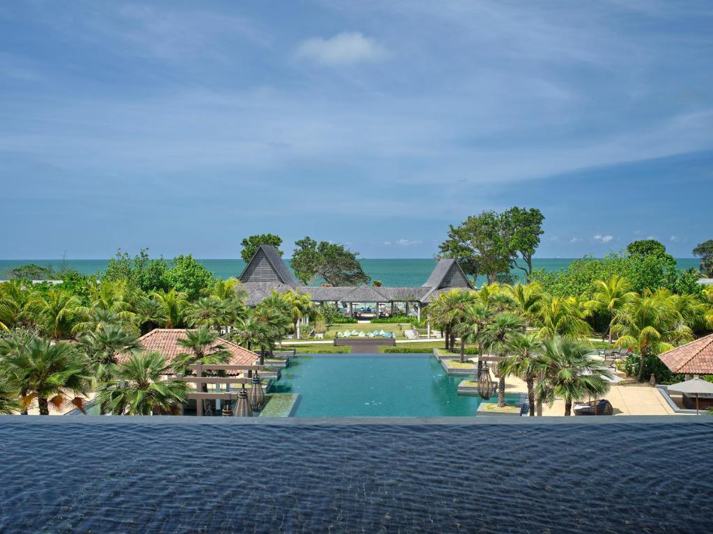 Anantara 11